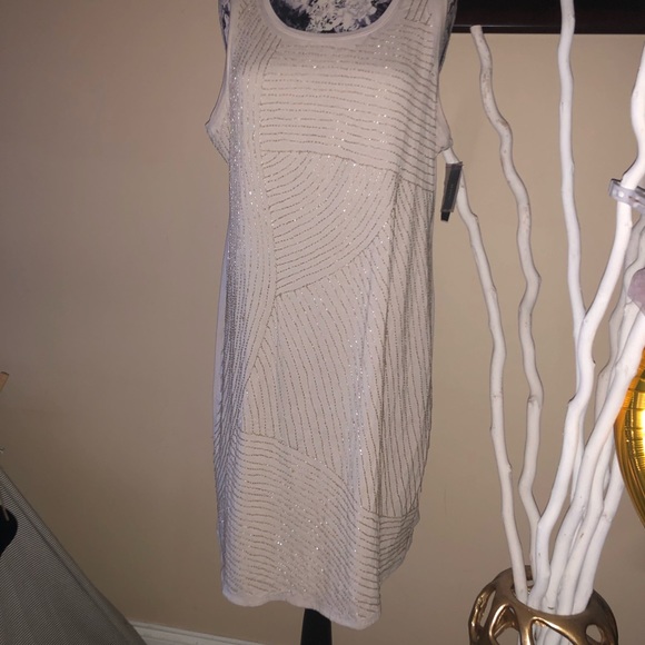 Sequin Detailed Dress - Picture 2 of 10